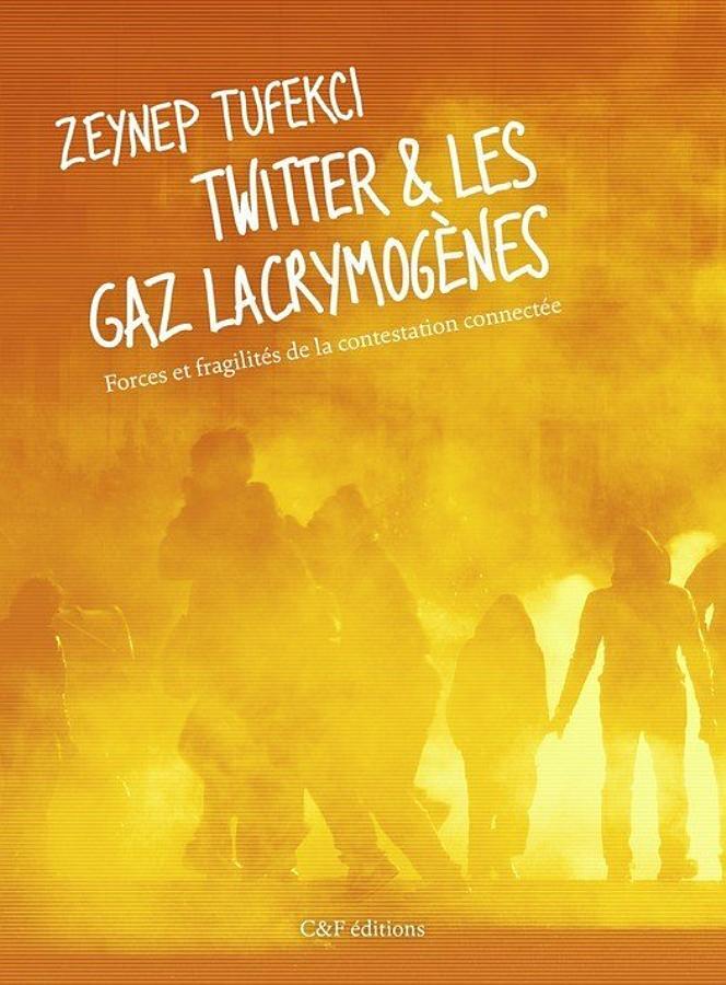 Twitter & les gaz lacrymogènes